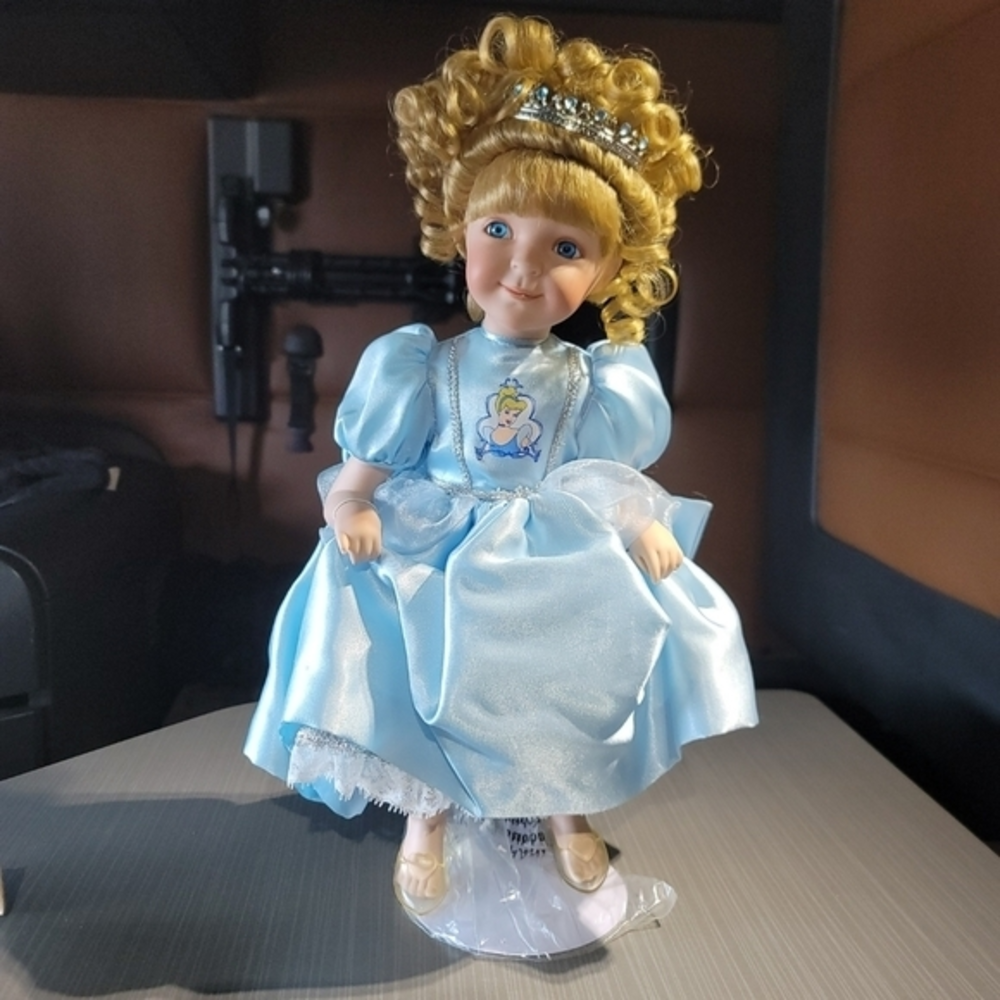 The Ashton-Drake Galleries Disney Cinderella Doll 50th Anniversary #SD 5116